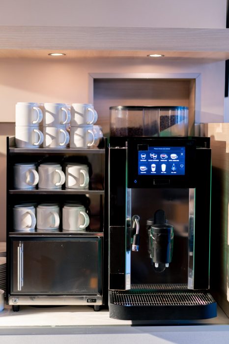 Beautiful,Metal,Automatic,Coffee,Machine,With,Touch,Screen,Hotel,Restaurant